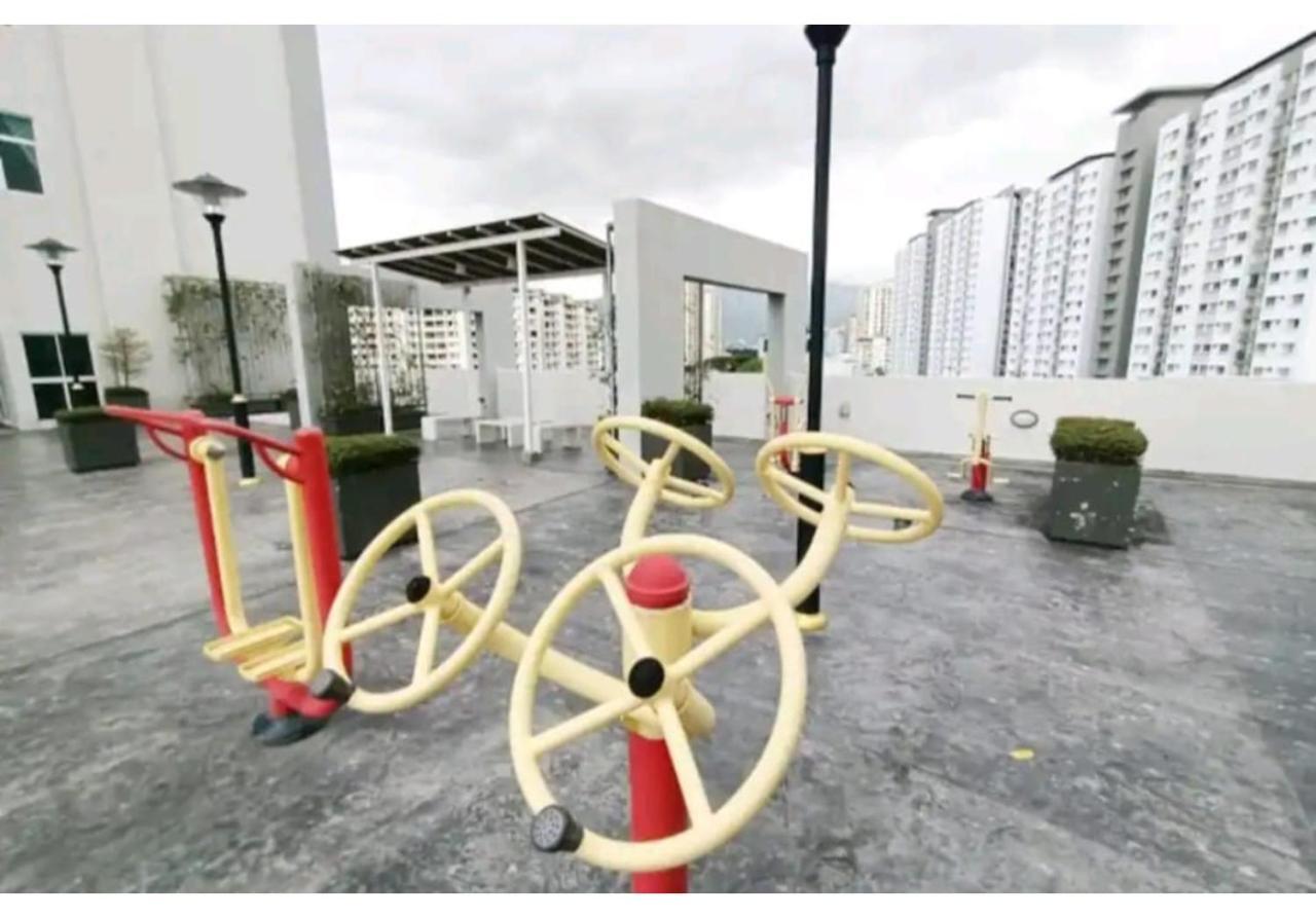 City Town 2-6 Pax Beautiful View Cozy Condo, Jelutong, Georgetown, Centre Heart Of Penang Island, Near Highway Komtar Gurney Екстериор снимка